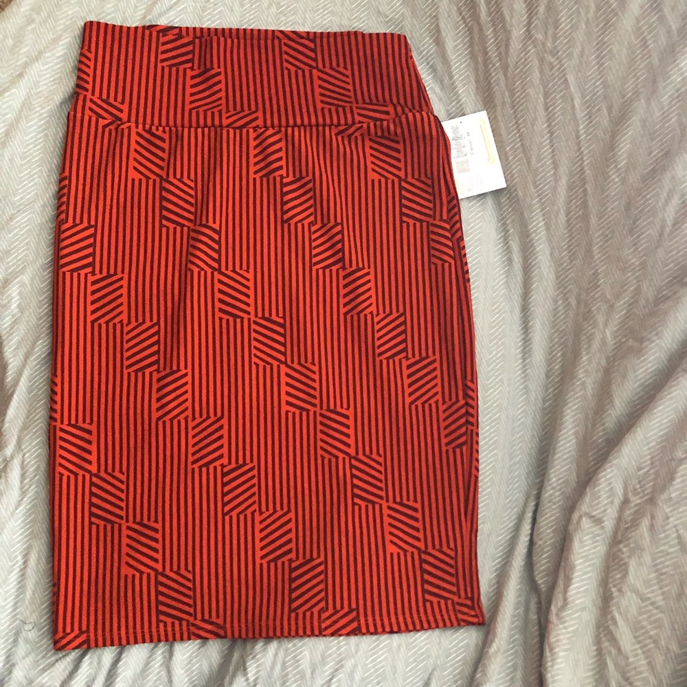 Lula Roe Cassie Skirt